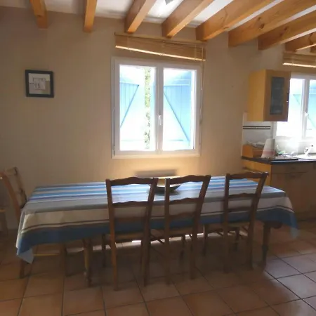 Escource, 5 Pieces, 8 Personnes - Fr-1-360-28 Σπίτι διακοπών